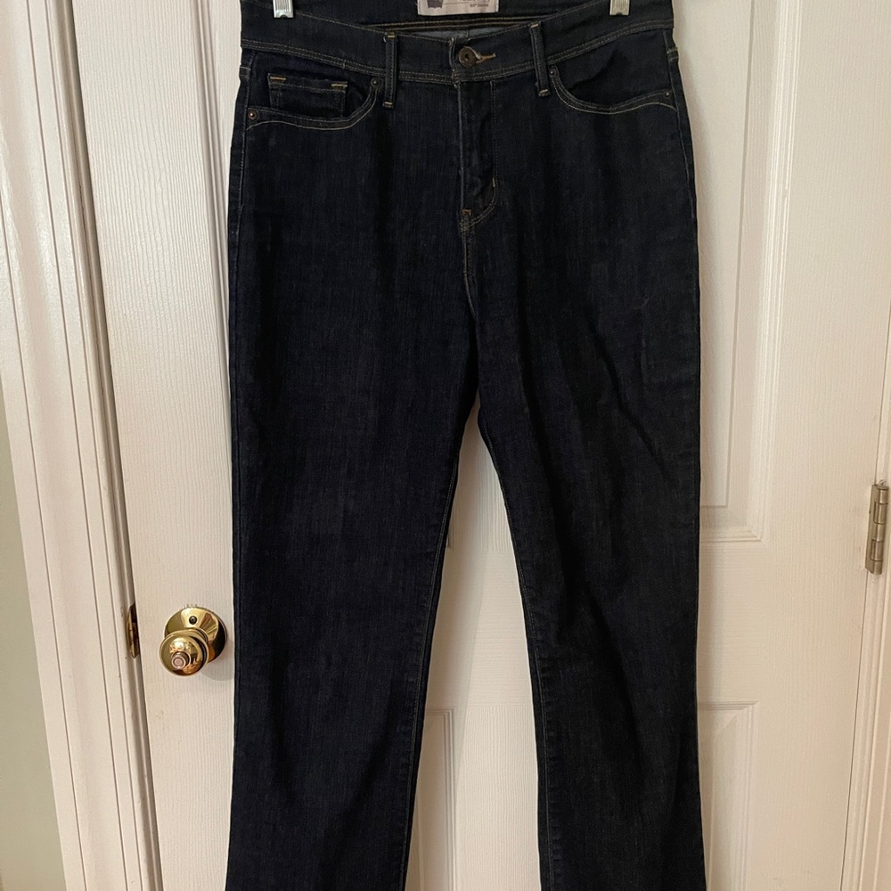 Levi’s Women’s Perfectly Shaping 512 Boot Cut